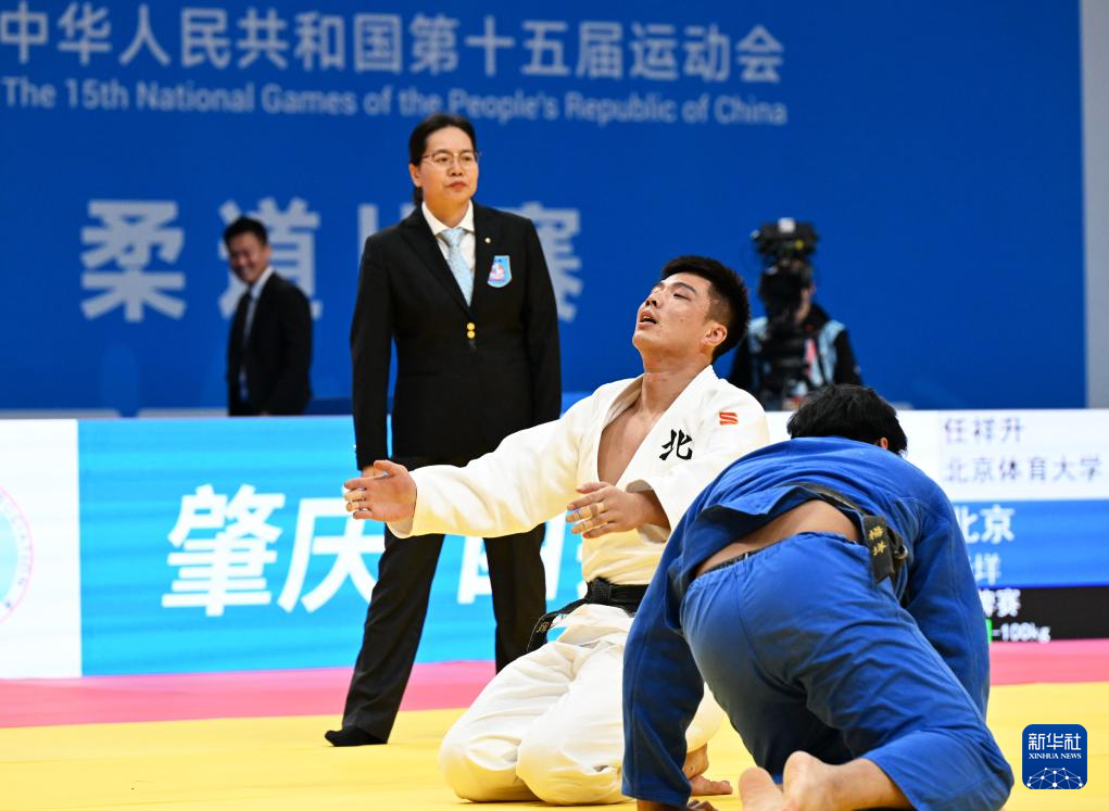 fd2226aa7e3c45d49a418bc5d79cf541.jpg
